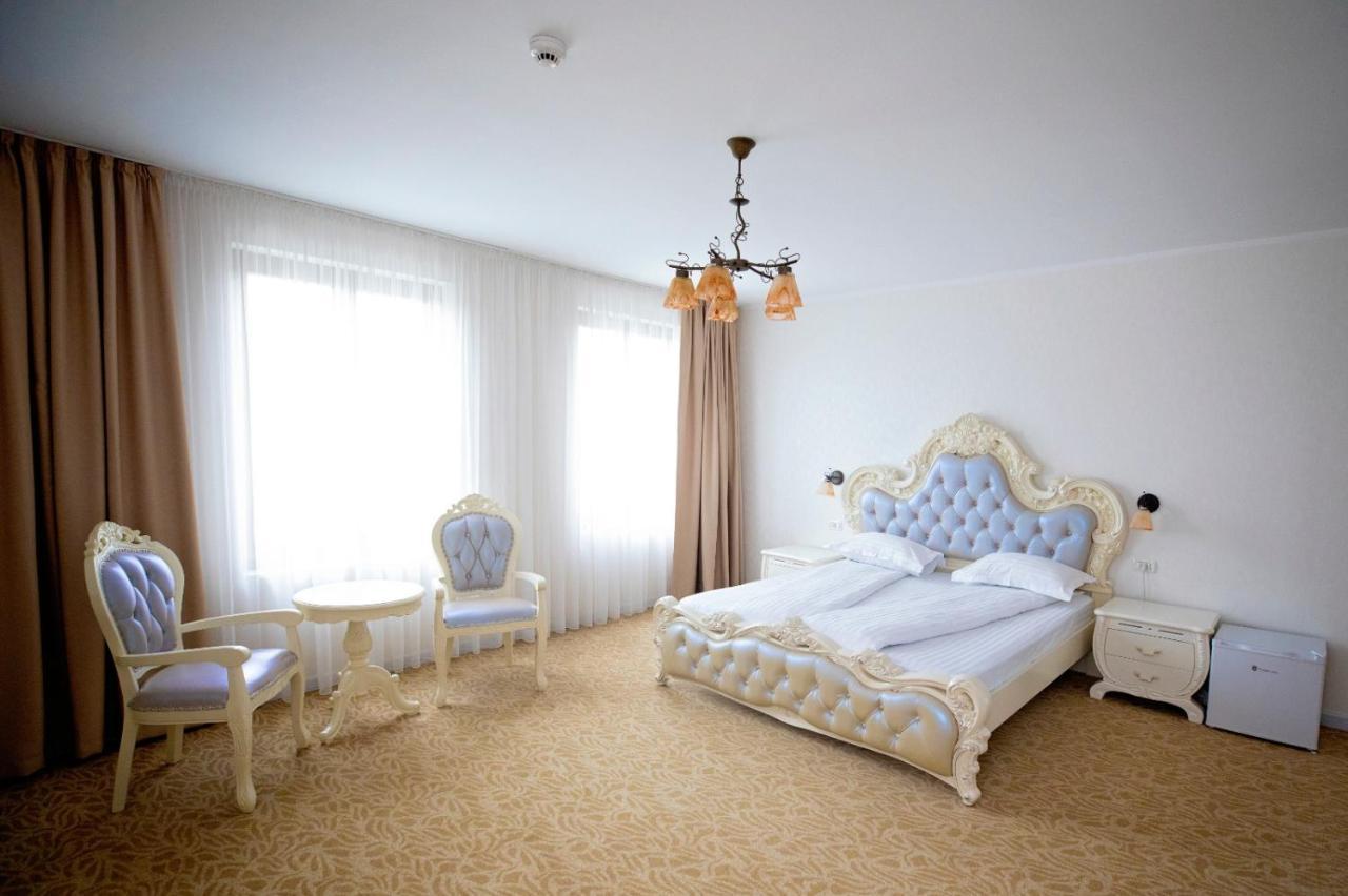 Regal Ballroom Karánsebes Kültér fotó